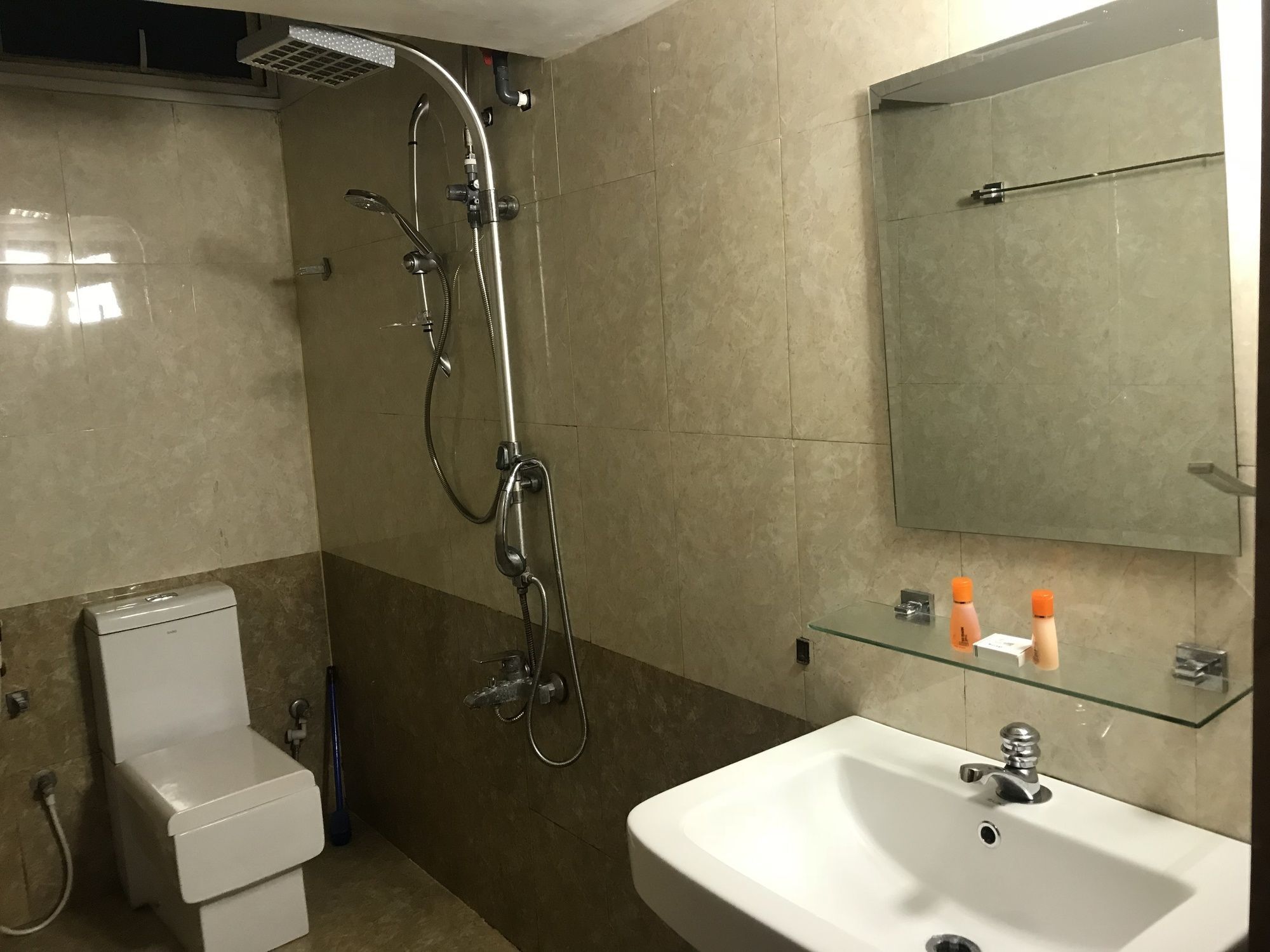ホテル Oyo 112 Al Manaal Residency コロンボ エクステリア 写真