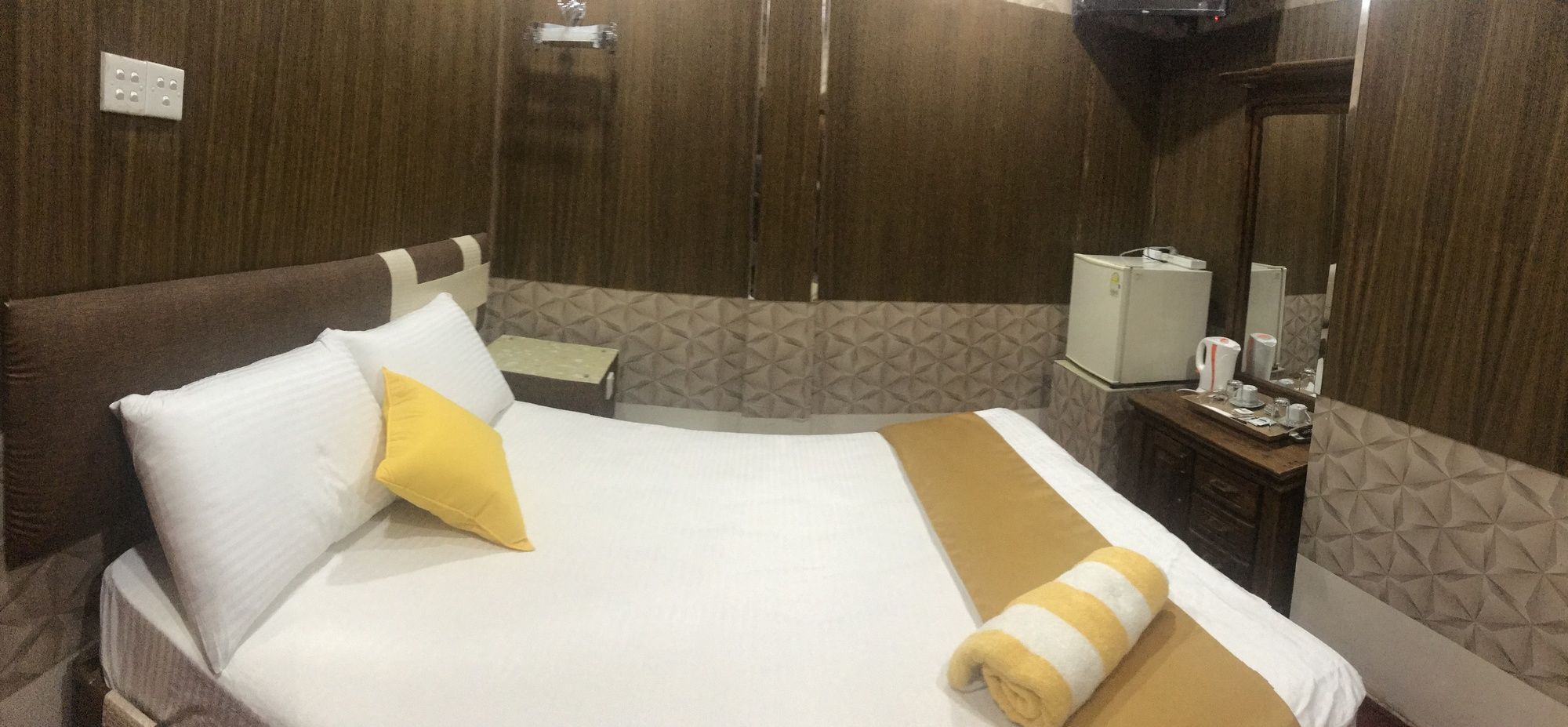 ホテル Oyo 112 Al Manaal Residency コロンボ エクステリア 写真