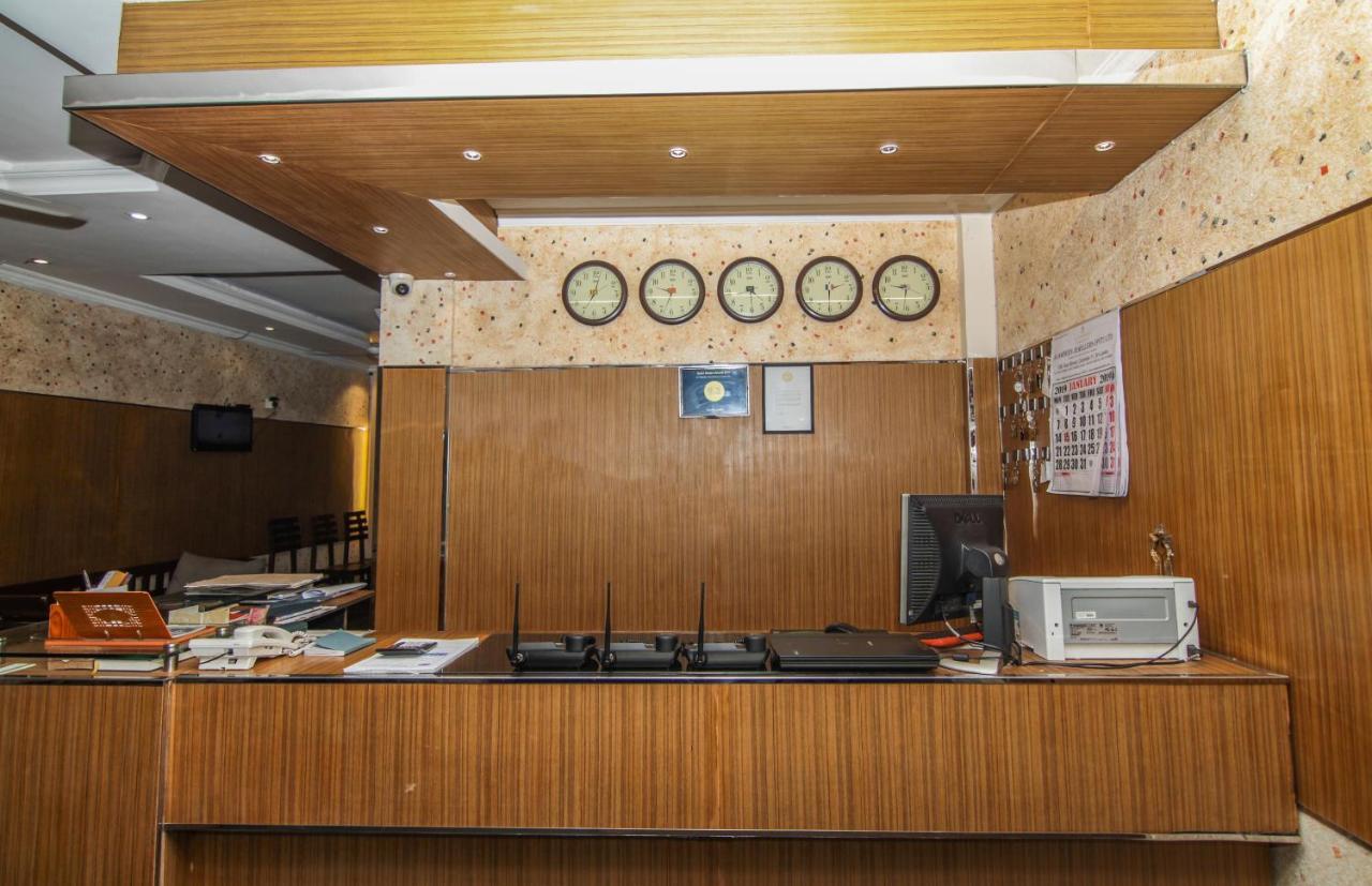 ホテル Oyo 112 Al Manaal Residency コロンボ エクステリア 写真